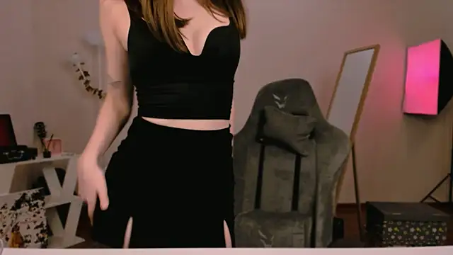 yourtimeforlove online show from January 24, 2025, 10:41 pm
