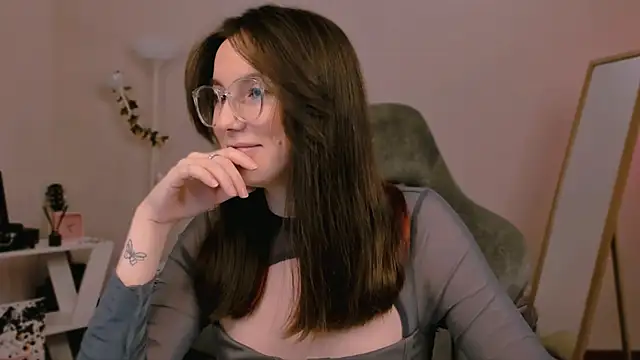 yourtimeforlove online show from January 25, 2025, 8:42 pm