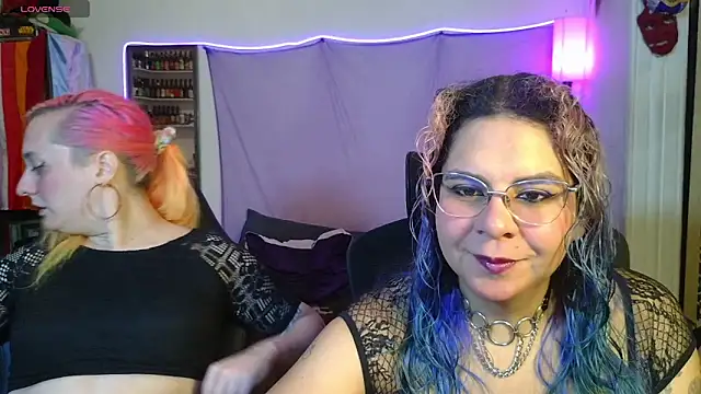 Evelan420 online show from June 18, 2026, 8:46 pm