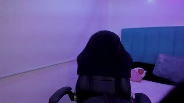 Belinda Braund online show from September 22, 2025, 2:08 pm