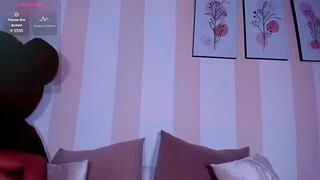 taliarussel online show from February 24, 2025, 5:54 am