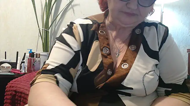 DeniseeRosea online show from April 5, 2026, 12:30 am