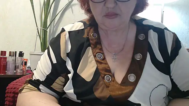 DeniseeRosea online show from April 8, 2026, 10:32 pm