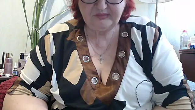 DeniseeRosea online show from May 9, 2026, 7:46 am