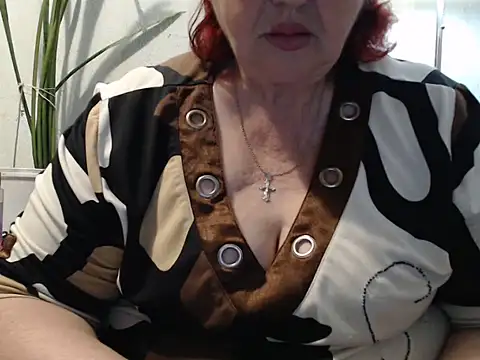 DeniseeRosea online show from June 2, 2026, 11:18 pm