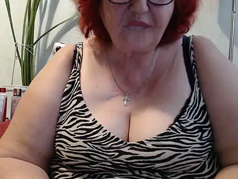 DeniseeRosea online show from June 11, 2026, 4:49 pm