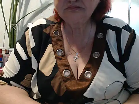 DeniseeRosea online show from June 16, 2026, 10:45 pm