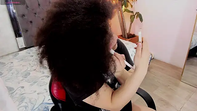 lilith mesa online show from October 19, 2025, 3:40 am