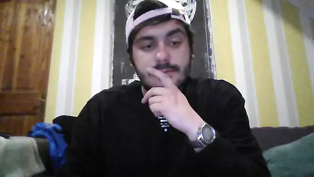 Snapshot of shycoouple1 chatting on October 12, 2025, 7:40 am shycoouple1 online show from October 12, 2025, 7:40 am