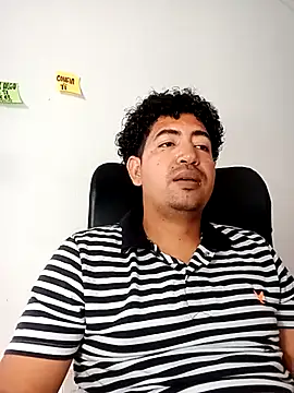 Yezuz 2004 online show from February 2, 2025, 8:41 pm