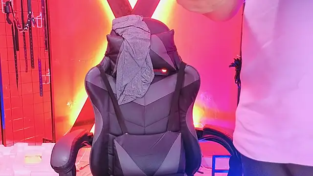 Yezuz 2004 online show from February 7, 2026, 1:53 am