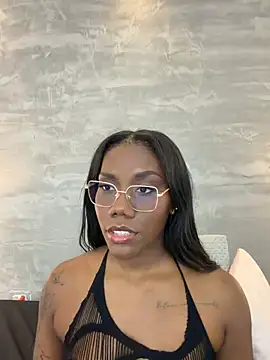 Alaia Colins online show from August 7, 2026, 12:23 am