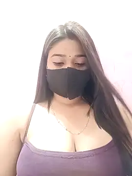 Simran-001 online show from April 26, 2026, 12:58 pm