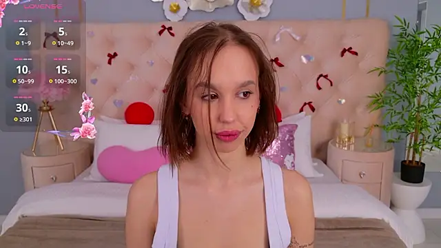 Snapshot of SandraTucker chatting on February 15, 2026, 3:03 am SandraTucker online show from February 15, 2026, 3:03 am