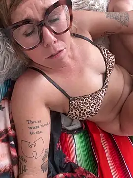 I am babydoll online show from November 25, 2025, 3:56 pm