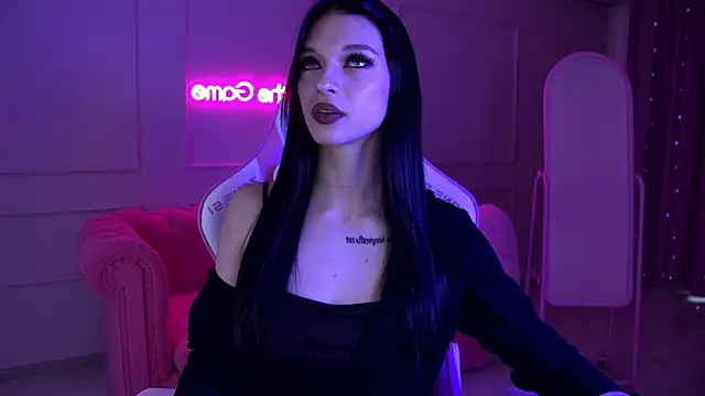 Snapshot of BeverlyMost chatting on February 20, 2025, 6:28 am BeverlyMost online show from February 20, 2025, 6:28 am