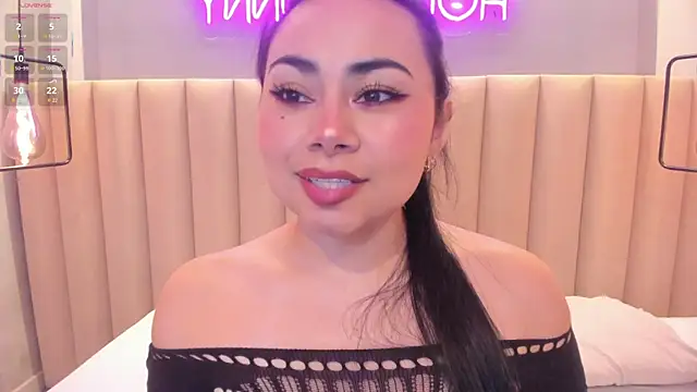 Snapshot of Naomymonroe_ chatting on September 25, 2025, 4:43 pm Naomymonroe  online show from September 25, 2025, 4:43 pm