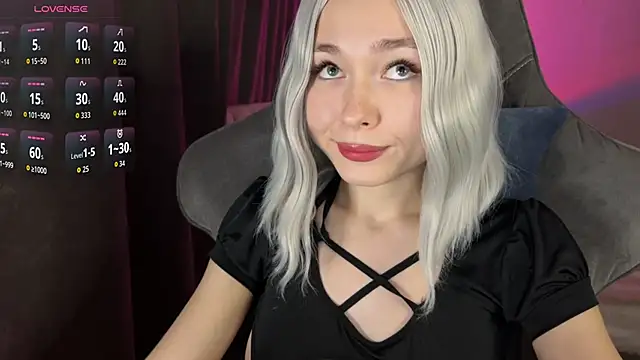 Ohmy Nora  online show from June 14, 2026, 1:25 am