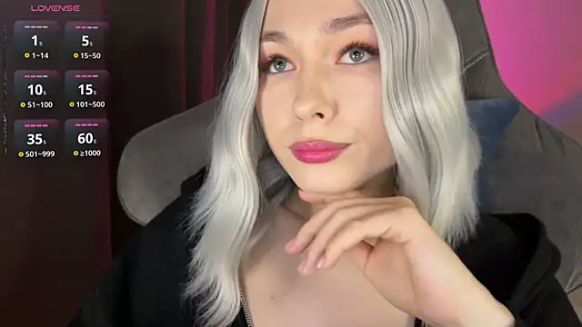 Ohmy Nora  online show from June 18, 2026, 12:11 am