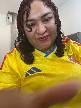 KarlaWild online show from June 17, 2026, 3:02 pm