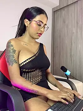 genesissara online show from February 10, 2025, 12:50 pm