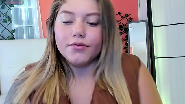 alaia greyy online show from April 28, 2026, 1:05 pm