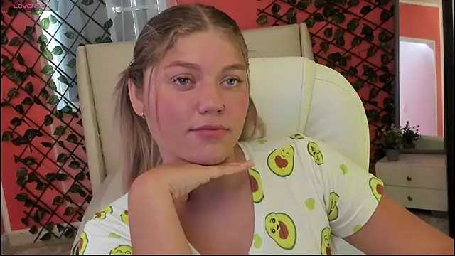 alaia greyy online show from May 12, 2026, 12:46 pm