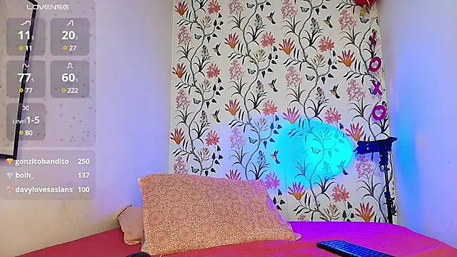 Snapshot of sophi_lii chatting on March 3, 2025, 2:47 am sophi lii online show from March 3, 2025, 2:47 am