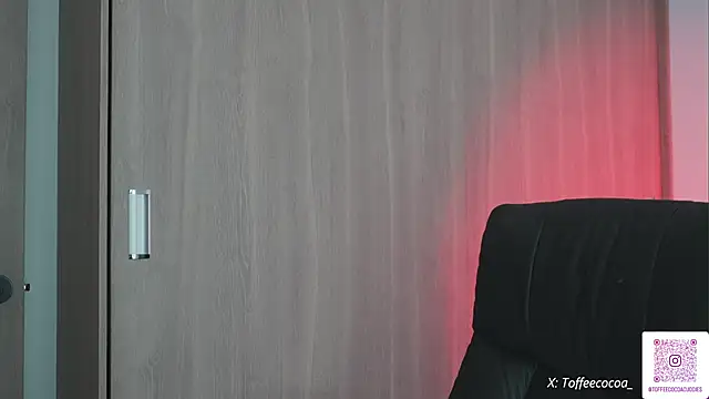 Snapshot of sophi_lii chatting on September 25, 2025, 4:54 pm sophi lii online show from September 25, 2025, 4:54 pm