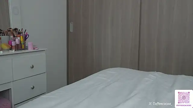 Snapshot of sophi_lii chatting on October 6, 2025, 5:32 pm sophi lii online show from October 6, 2025, 5:32 pm