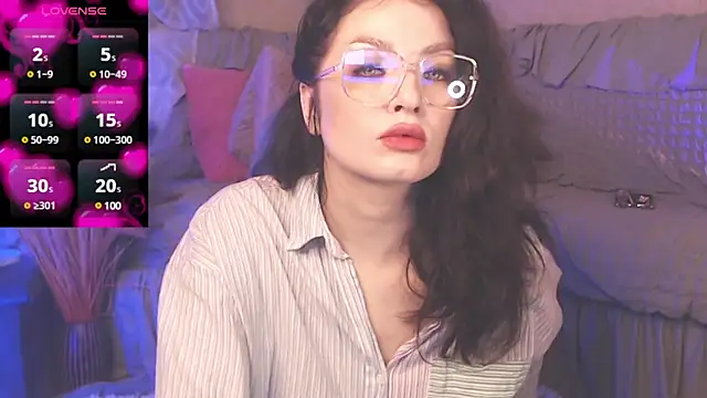 Snapshot of BritneyBarker chatting on January 10, 2025, 2:46 am BritneyBarker online show from January 10, 2025, 2:46 am