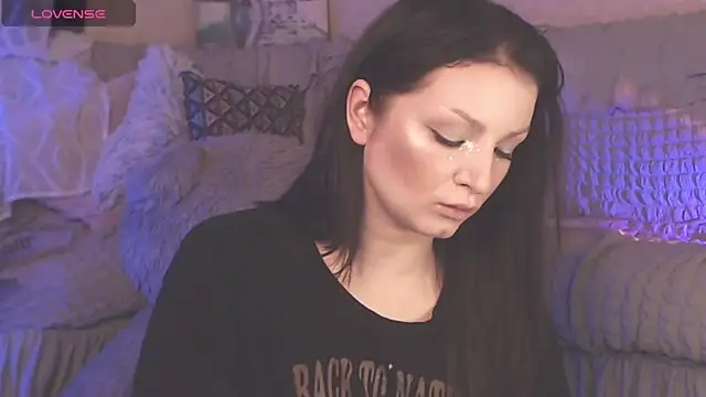 Snapshot of BritneyBarker chatting on January 20, 2025, 2:32 am BritneyBarker online show from January 20, 2025, 2:32 am
