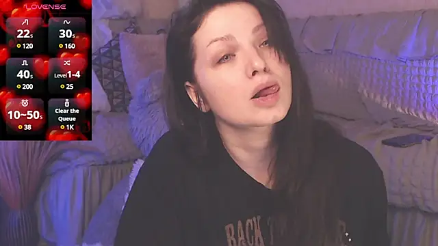 Snapshot of BritneyBarker chatting on February 2, 2025, 1:02 am BritneyBarker online show from February 2, 2025, 1:02 am