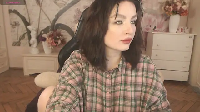 BritneyBarker online show from April 29, 2026, 1:53 am