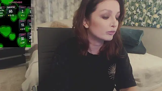 Snapshot of BritneyBarker chatting on June 18, 2026, 3:49 pm BritneyBarker online show from June 18, 2026, 3:49 pm