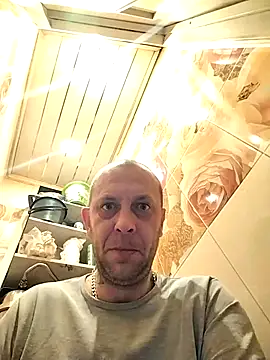 Snapshot of MaxDevilWhite chatting on November 2, 2025, 8:55 pm MaxDevilWhite online show from November 2, 2025, 8:55 pm