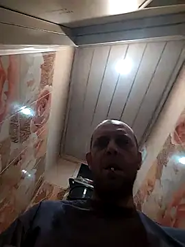 Snapshot of MaxDevilWhite chatting on November 9, 2025, 9:07 am MaxDevilWhite online show from November 9, 2025, 9:07 am