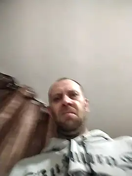 Snapshot of MaxDevilWhite chatting on January 15, 2026, 6:00 pm MaxDevilWhite online show from January 15, 2026, 6:00 pm