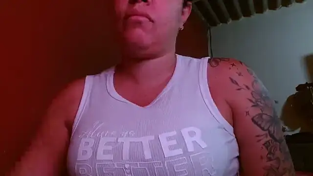 Snapshot of Tammyymilf chatting on October 13, 2025, 7:14 pm Tammyymilf online show from October 13, 2025, 7:14 pm