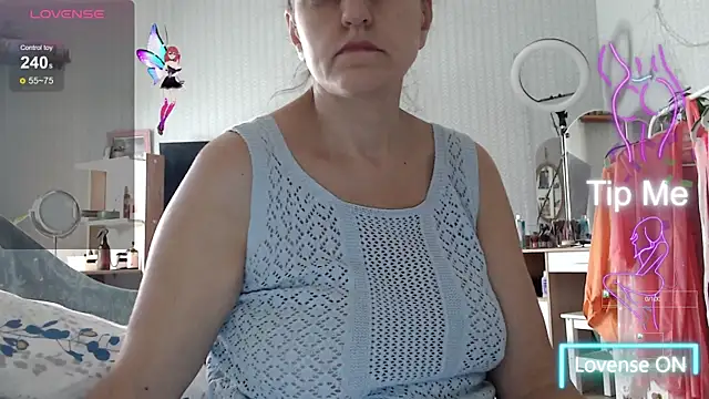 Soffya Soy online show from November 3, 2025, 1:12 pm