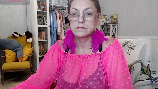 Soffya Soy online show from June 15, 2026, 7:27 pm