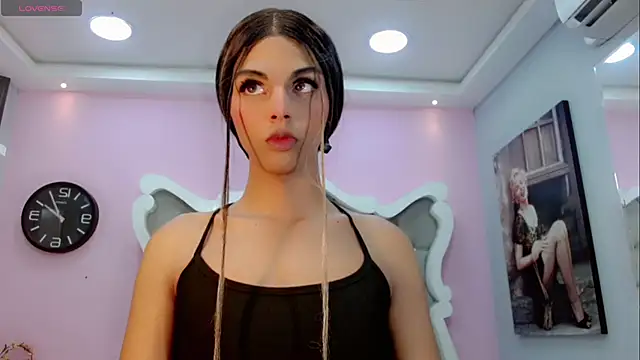 CamiiGarcia online show from February 22, 2025, 11:24 am