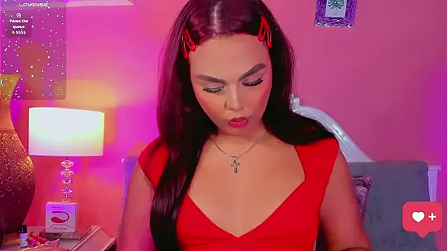 CamiiGarcia online show from November 26, 2025, 4:13 am