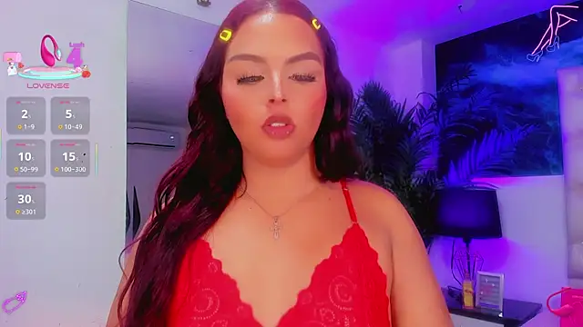 CamiiGarcia online show from December 3, 2025, 4:42 am