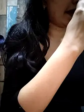 cute IndianBabe online show from June 27, 2026, 1:39 pm