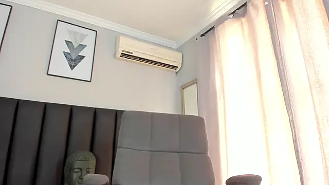 Alezzandro  online show from February 25, 2025, 1:39 pm