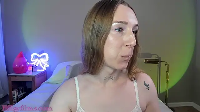 Snapshot of StarDuvall chatting on February 11, 2026, 9:53 pm StarDuvall online show from February 11, 2026, 9:53 pm