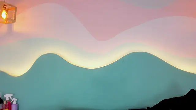 Lannajansen online show from February 5, 2026, 1:38 pm