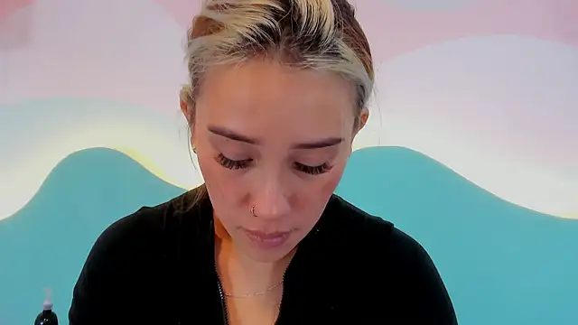 Snapshot of Lannajansen chatting on February 13, 2026, 1:40 pm Lannajansen online show from February 13, 2026, 1:40 pm