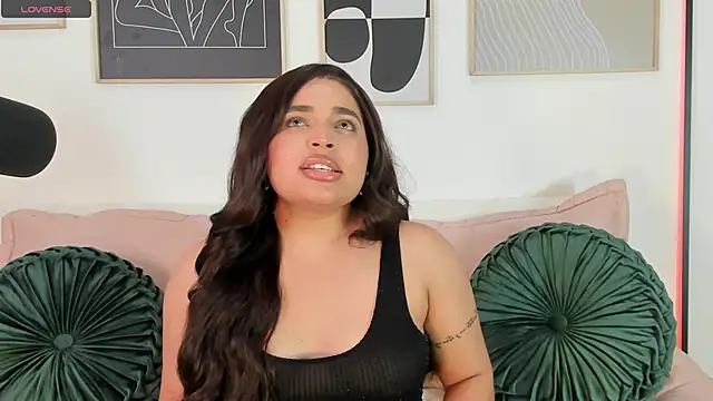 RachelRusso online show from February 27, 2025, 5:34 am